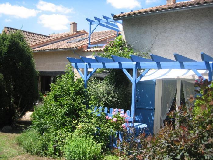 Les Pierres Blanches Bed & Breakfast Bonneuil-Matours Luaran gambar