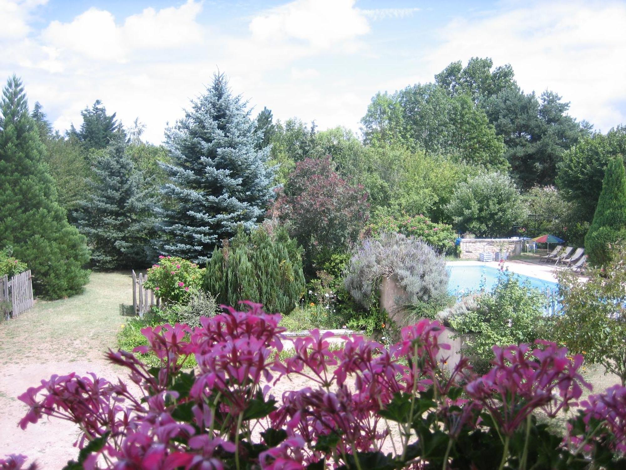 Les Pierres Blanches Bed & Breakfast Bonneuil-Matours Luaran gambar
